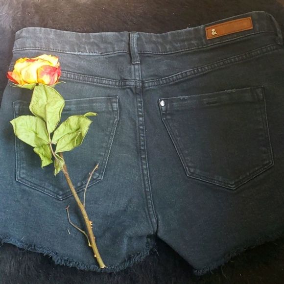 ✨2FOR15$✨H&M Black Jean Shorts - Picture 2 of 4